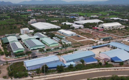 Ninh Thuận: Đẩy nhanh cơ cấu lại nền kinh tế, nâng cao tỉ trọng ngành công nghiệp