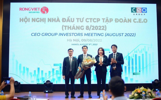 Tập đoàn CEO tham dự Hội nghị gặp gỡ nhà đầu tư