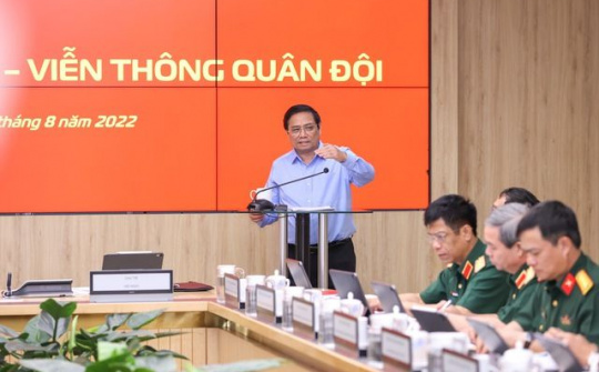 Thủ tướng: Viettel phải luôn đổi mới, sáng tạo, đột phá, tích cực đóng góp xây dựng và bảo vệ Tổ quốc
