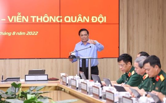 Thủ tướng: Viettel phải luôn đổi mới, sáng tạo, đột phá, tích cực đóng góp xây dựng và bảo vệ Tổ quốc