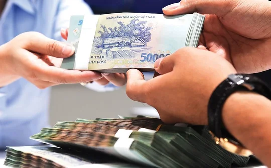 Mới giải ngân được 0,5% gói hỗ trợ 800.000 tỷ đồng