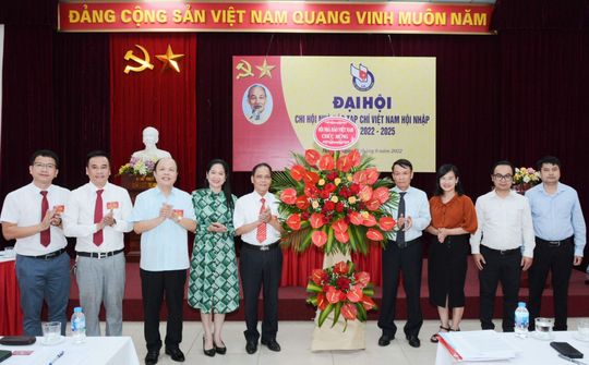 Tạp chí Việt Nam hội nhập: Xây dựng môi trường văn hóa gắn với phát triển