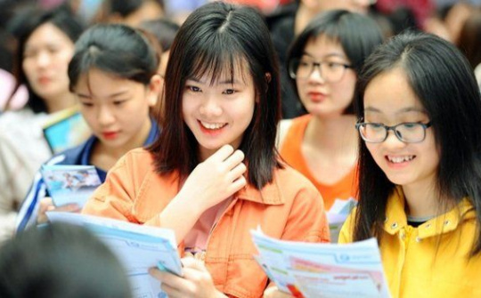 Mô hình tập đoàn hóa đại học công lập trên thế giới và thực tiễn Việt Nam