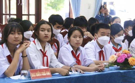 Chung tay bảo vệ trẻ em, hãy lên tiếng phòng, chống xâm hại, bạo lực trẻ em