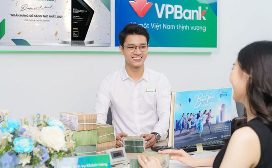 Nhiều giải thưởng khi gửi tiết kiệm tại ngân hàng VPBank