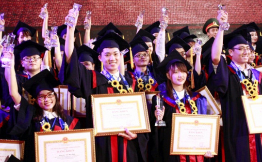 Công tác vận động trí thức của Đảng - Thành tựu và một số vấn đề đặt ra