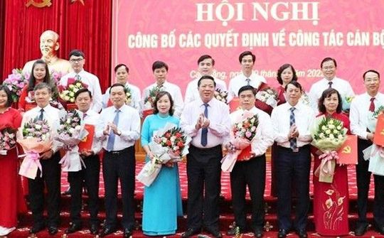 Cao Bằng: Công bố các quyết định của Ban Thường vụ Tỉnh ủy, UBND tỉnh về công tác cán bộ