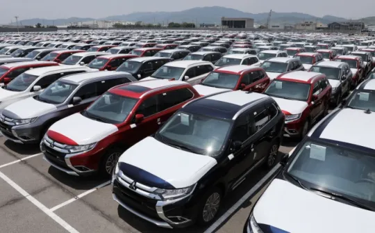 Bộ Tài chính bổ sung quy định về thủ tục nhập khẩu, tạm nhập khẩu xe ô tô, xe gắn máy