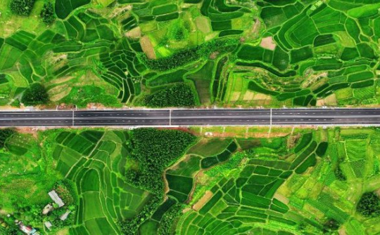 Khám phá tuyến cao tốc Sun Group đầu tư có hệ thống chiếu sáng hiện đại nhất Việt Nam