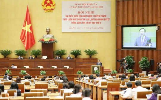 Tăng cường công tác xây dựng pháp luật; hoàn thiện các dự án Luật trình Quốc hội tại Kỳ họp thứ 4 Quốc hội khóa XV