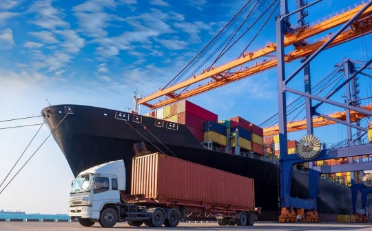 Hoàn thiện thể chế thương mại - thực tiễn, vấn đề và giải pháp