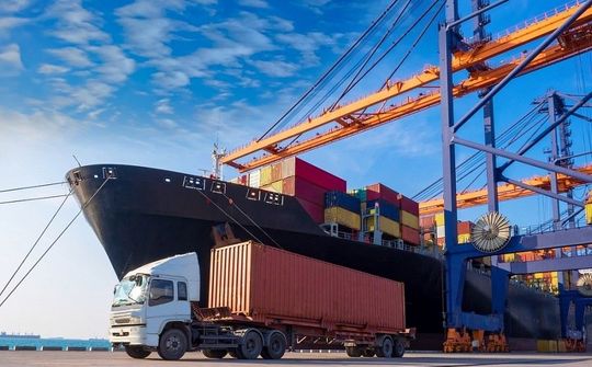 Hoàn thiện thể chế thương mại - thực tiễn, vấn đề và giải pháp