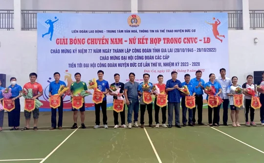 Đức Cơ (Gia Lai) khai mạc giải bóng chuyền Nam – Nữ kết hợp trong CNVCLĐ năm 2022