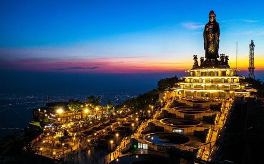 Hội trăng rằm Vân Sơn ghi dấu ấn sức hút du lịch Tây Ninh