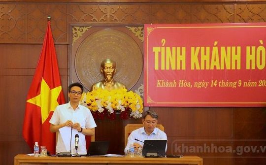 Phó Thủ tướng Vũ Đức Đam làm việc với lãnh đạo tỉnh Khánh Hòa
