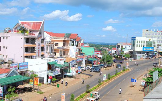 Ngân hàng chính sách huyện Đắk R’Lấp đồng hành với sinh viên nghèo tới trường