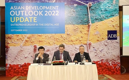 ADB: Kinh tế Việt Nam phục hồi nhanh hơn dự kiến