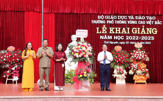 Chuyển 5 Trường chuyên biệt từ Bộ Giáo dục và Đào tạo về trực thuộc Ủy ban Dân tộc