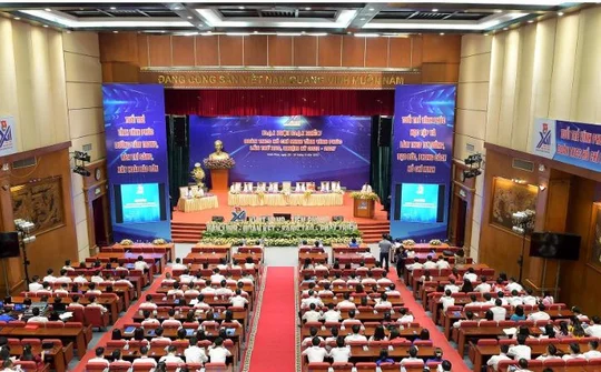 Đầu tư xây dựng và kinh doanh kết cấu hạ tầng khu công nghiệp Đức Hòa III – Slico