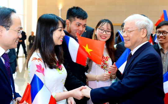 Vai trò của đội ngũ trí thức trong xây dựng nền văn hóa dân tộc