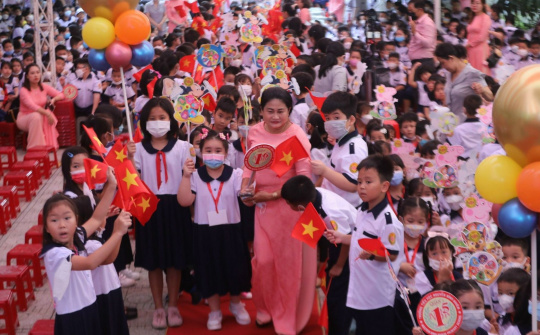 Trân quý từng phút giây lễ khai giảng năm học mới