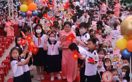 Trân quý từng phút giây lễ khai giảng năm học mới