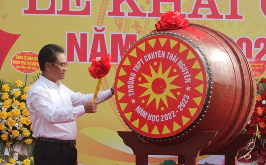Thái Nguyên tưng bừng không khí khai giảng năm học mới