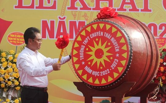 Thái Nguyên tưng bừng không khí khai giảng năm học mới