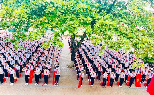 Nghệ An hân hoan chào đón năm học mới
