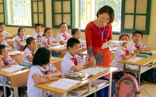 Kiến tạo một nền giáo dục vì con người, vì dân tộc