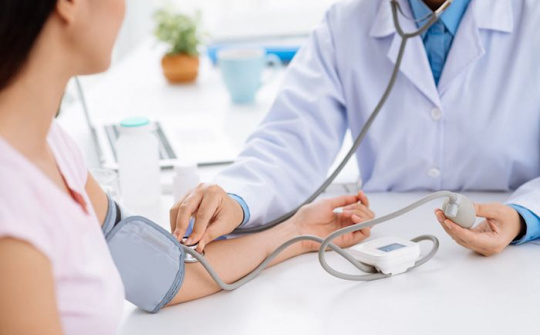 Bảo đảm thuốc, trang thiết bị y tế để phục vụ công tác khám bệnh, chữa bệnh