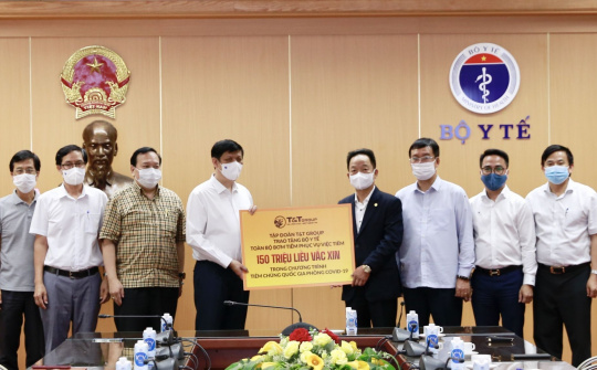 T&T Group được tặng thưởng Huân chương Lao động vì thành tích chống dịch Covid-19