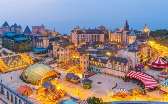 Quảng trường cao nhất Việt Nam vừa ra mắt có gì?