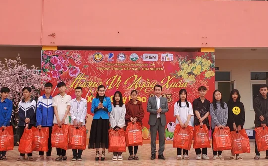 Hương vị ngày Xuân ở Trường Trung cấp nghề Thái Nguyên