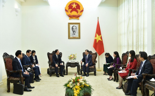 Việt Nam luôn tạo mọi điều kiện thuận lợi nhất cho các nhà đầu tư nước ngoài hợp tác sản xuất kinh doanh, lâu dài