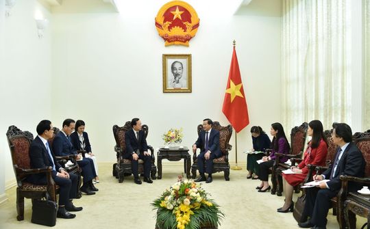 Việt Nam luôn tạo mọi điều kiện thuận lợi nhất cho các nhà đầu tư nước ngoài hợp tác sản xuất kinh doanh, lâu dài