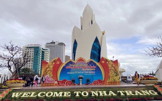 Khánh Hòa: Đảm bảo cảnh quan xanh đẹp, mang sắc xuân trong những ngày Tết 2023