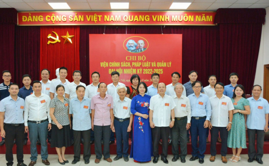 Chi bộ Viện Chính sách, Pháp luật và Quản lý 5 năm liền đạt danh hiệu vững mạnh tiêu biểu