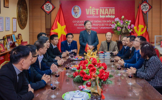 Lãnh đạo Liên hiệp KH&KT Việt Nam thăm và chúc Tết Tạp chí Việt Nam Hội nhập