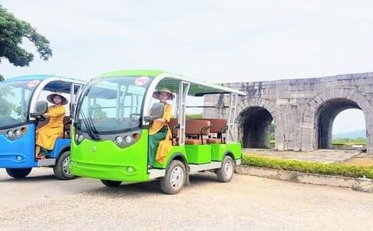 Nhiều hoạt động đặc sắc tái hiện nét đẹp văn hoá tết cổ truyền tại Thành Nhà Hồ