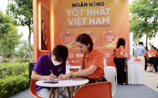 SHB tăng cường đồng hành, hỗ trợ sinh viên Đại học quốc gia Hà Nội