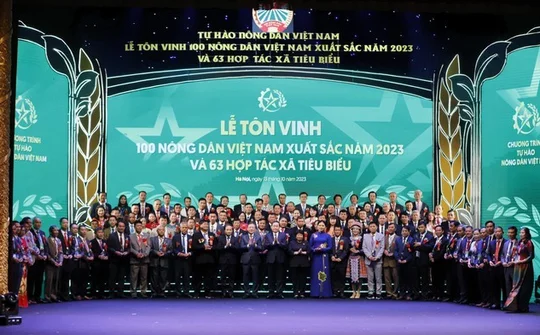 Tôn vinh 100 nông dân Việt Nam xuất sắc năm 2023