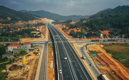 Cao tốc Quốc lộ 45 - Nghi Sơn và Nghi Sơn - Diễn Châu đi vào hoạt động
