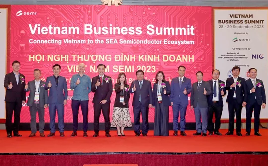 Hội nghị Thượng đỉnh Kinh doanh Việt Nam 2023: Kết nối Việt Nam với Hệ sinh thái bán dẫn Đông Nam Á