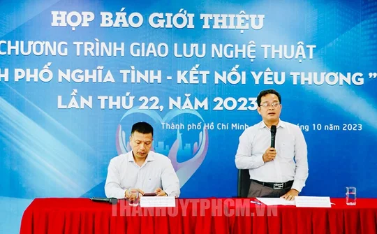 Giao lưu nghệ thuật “Thành phố nghĩa tình – Kết nối yêu thương”