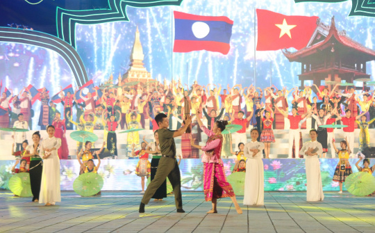 Tuần Văn hóa - Du lịch Tây Bắc và TP Hồ Chí Minh tại Lào