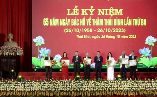 Tỉnh Thái Bình kỷ niệm 65 năm Bác Hồ về thăm lần thứ ba