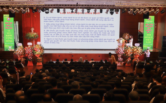 Hội thảo Khoa học kết hợp Y học cổ truyền với Y học hiện đại trong chăm sóc sức khỏe cộng đồng