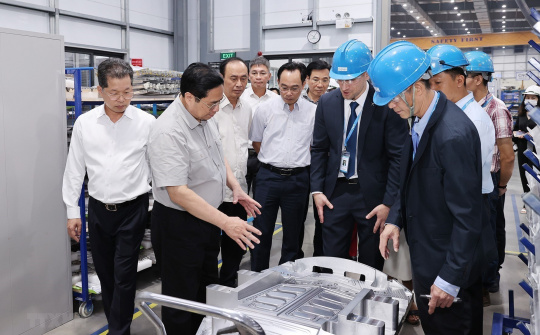 Identifying sectors with economic advantages in Viet Nam’s economic structure benefitting from new-generation free trade agreements