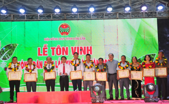 Đắk Lắk: Nông dân sôi nổi hoạt động chào mừng Kỷ niệm 120 năm ngày thành lập tỉnh